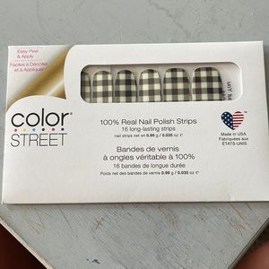 Colorstreet nails “Plaid about you”